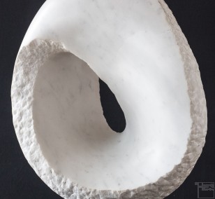 Carrara, Marmor Stein Skulptur von Bildhauer Klaus W. Rieck