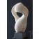 Flow, Stein Skulptur aus Travertin von Bildhauer Klaus W. Rieck | seitlich