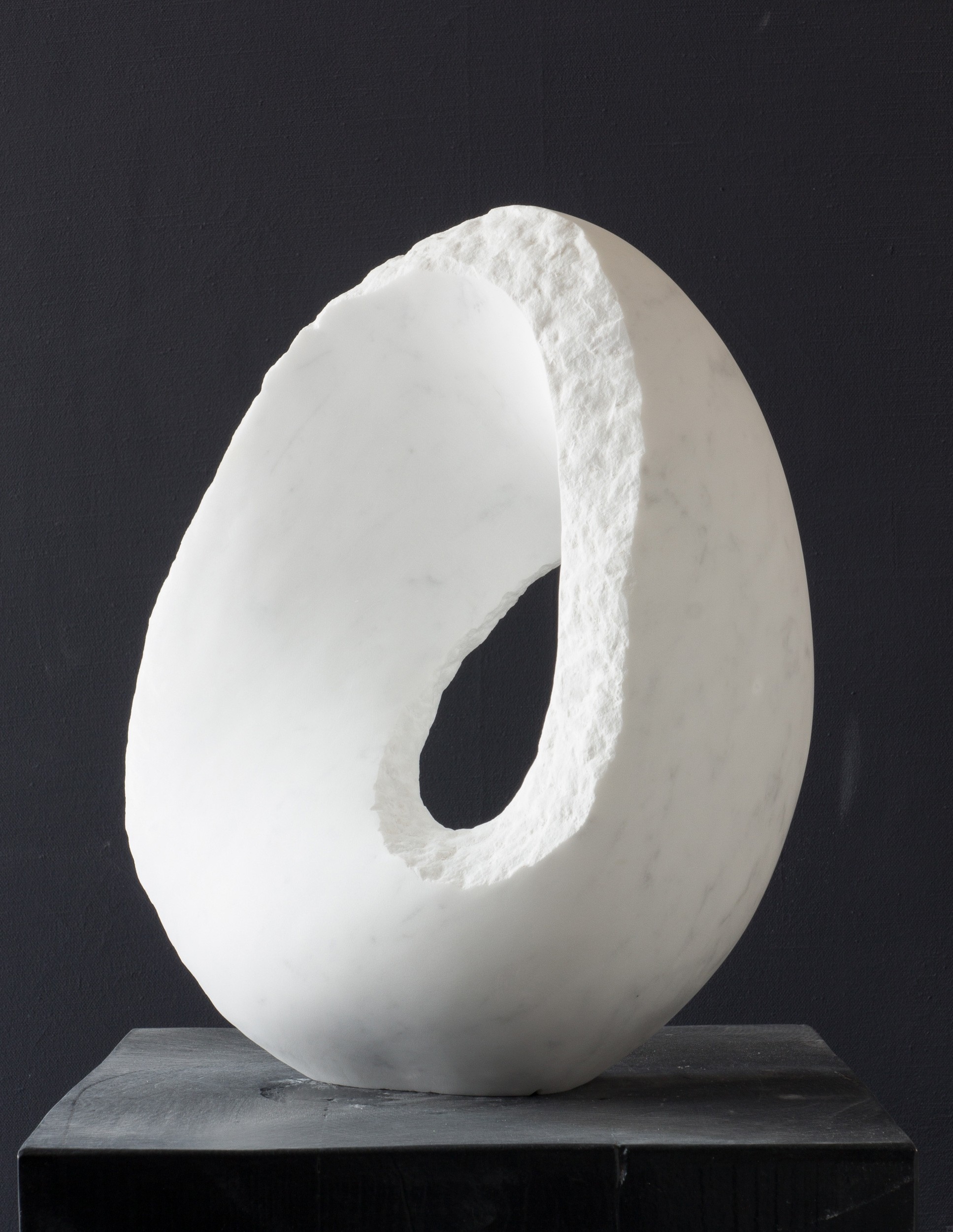 Carrara, Marmor Stein Skulptur von Bildhauer Klaus W. Rieck
