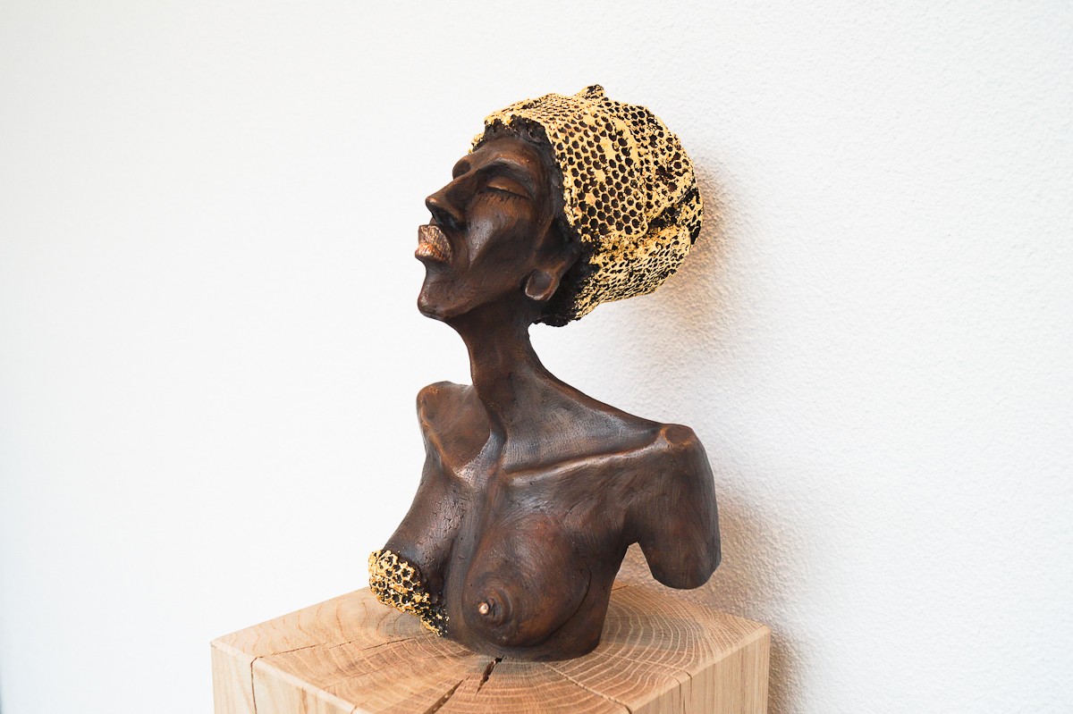 Königin Büste - Bronze Plastik, Skulptur von Tim David Trillsam, Edition