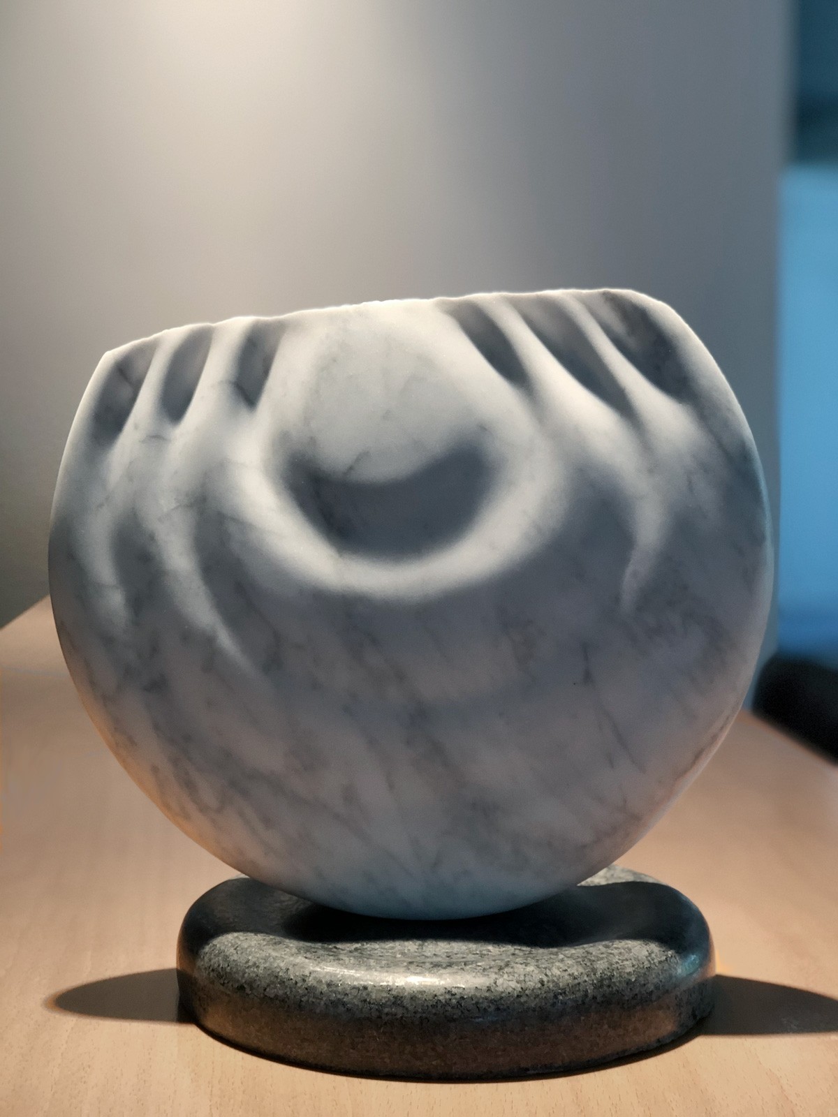 Monde, aus Marmor, Stein Skulptur von Bildhauer Klaus W. Rieck (2)