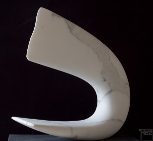 Glissando, Stone sculpture, Marble by sculptor Klaus W. Rieck