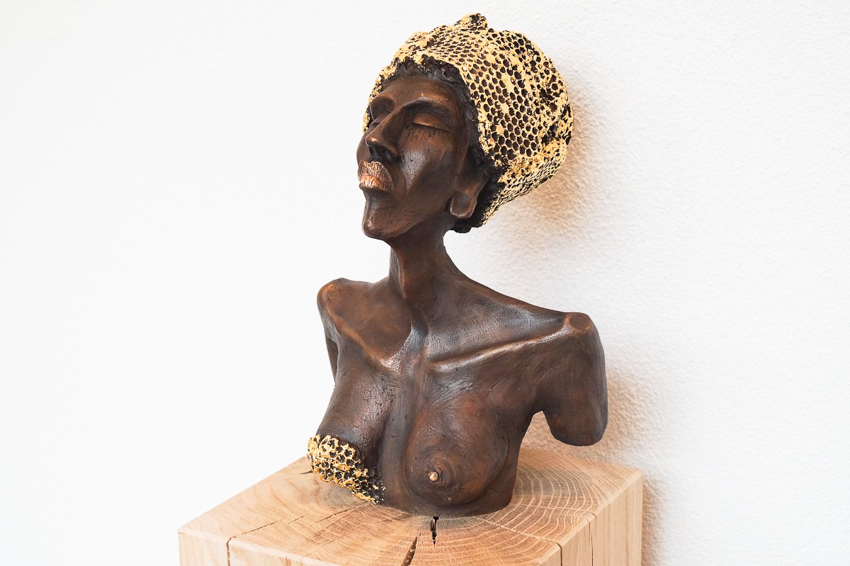 Königin Büste - Bronze Plastik, Skulptur von Tim David Trillsam, Edition